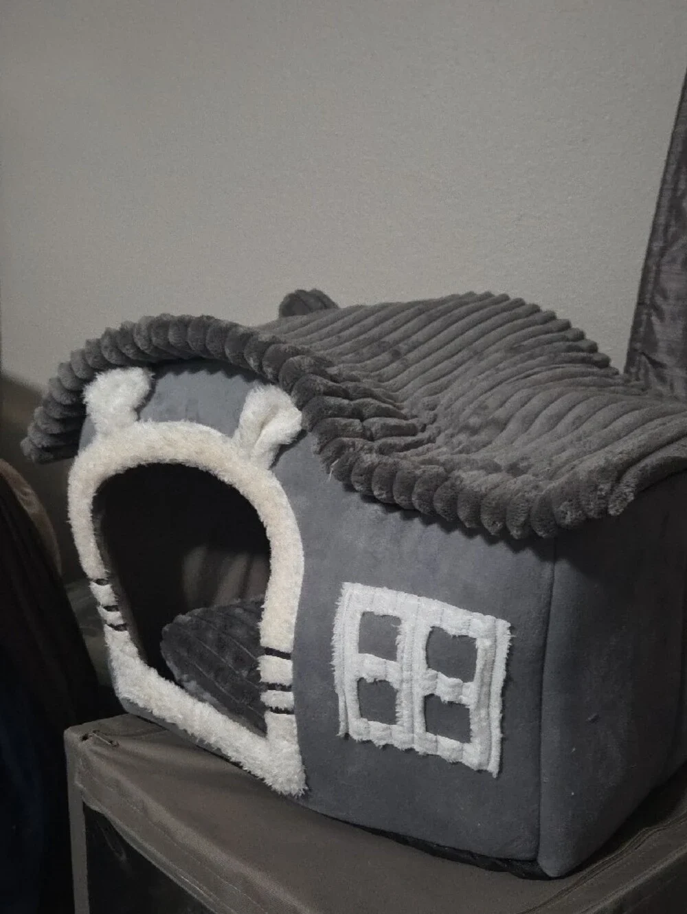 Cozy Gray Cat Or Dog House Bed with Plush White Trim